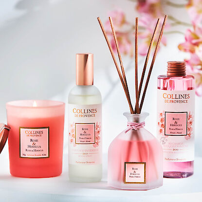 Duftset mit Raumduft, Duftst&auml;bchen und Duftkerze in Ros&eacute;-T&ouml;nen mit floraler Note